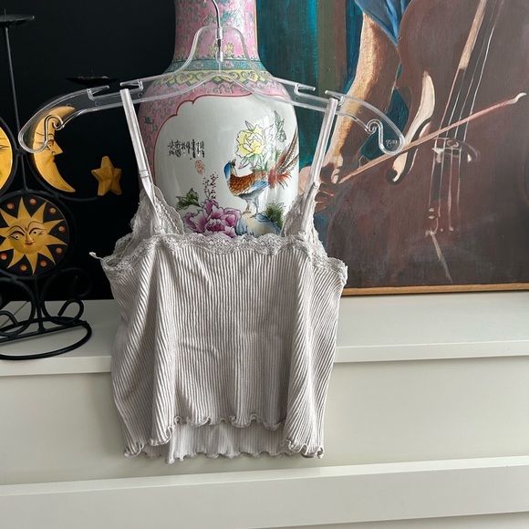 Forever 21 Tan Crop Camisole - Picture 5 of 15